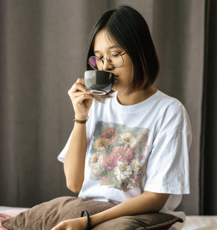 vintage zinnia garden graphic tee - summer flowers