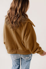 brown button flap pocket collar fleece jacket