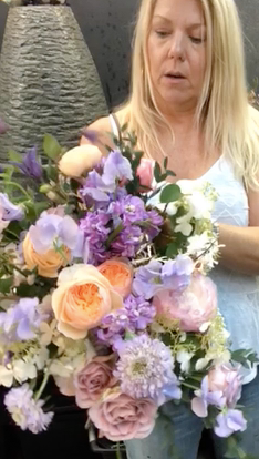 susan davis live instagram bouquet tutorial - spring bouquet